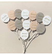 Load image into Gallery viewer, Balloon Milestone Acrylic Disc Set