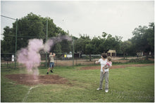 Load image into Gallery viewer, Gender Reveal Set – Make Your Baby’s Gender Announcement Fun and Memorable