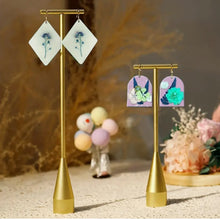 Load image into Gallery viewer, Geometric Pendant Silicone Casting Mold – Flexible Resin Craft Mold