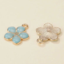 Load image into Gallery viewer, Violets Are Blue Pendants – Set of 8 Delicate Floral Charms for Crafts & Jewelry