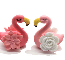 Load image into Gallery viewer, Flamingo Flatback Embellishment – Pink Resin for Crafts & DIY