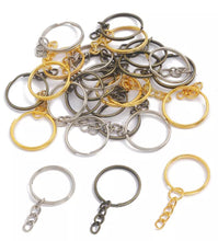 Load image into Gallery viewer, 20 mm Gold Split Ring with Chain – Set of 50 Keychain Hardware for DIY Projects