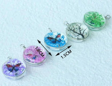 Load image into Gallery viewer, Flower & Butterfly Resin Cast Pendant – Set of 5 Nature-Inspired Charm for Necklaces & Crafts