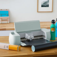 Load image into Gallery viewer, Cricut Smart Vinyl Permanent 33 x 91 cm - Maize Yellow
